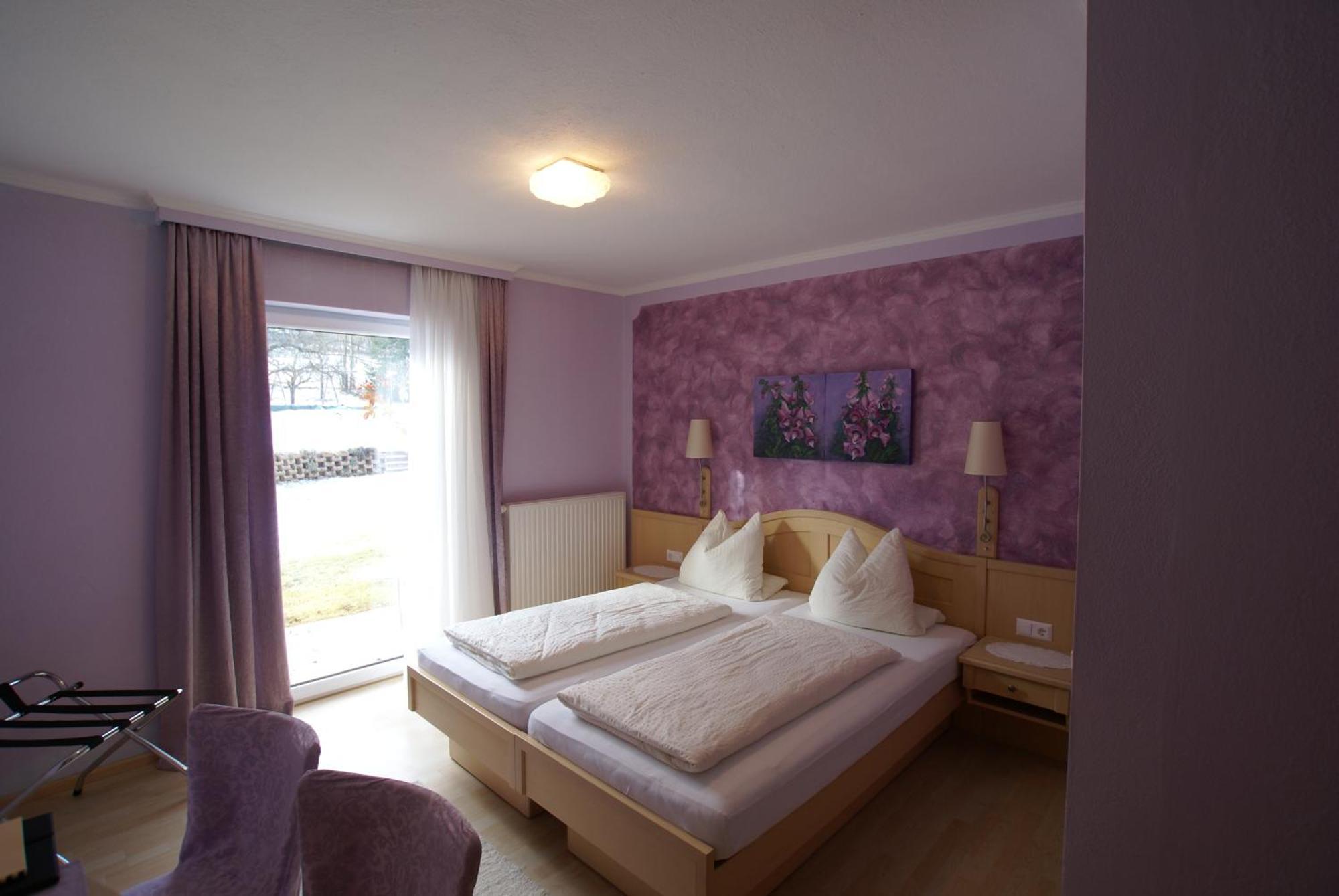 Gasthof Hotel Zur Post Ferlach Exteriér fotografie