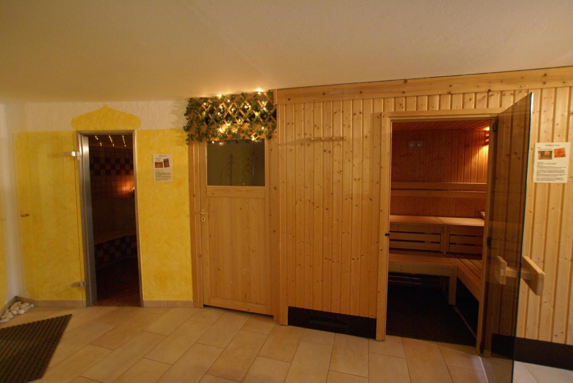 Gasthof Hotel Zur Post Ferlach Exteriér fotografie